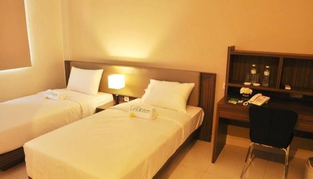 Legreen Suite Gatot Subroto Yakarta Exterior foto